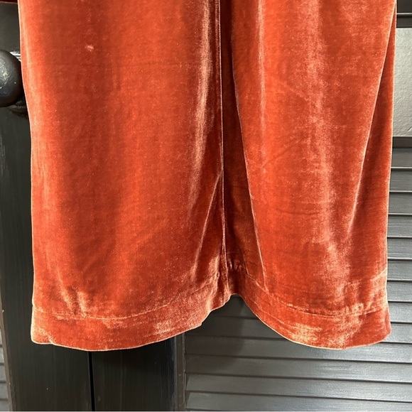 Forever 21 Women’s Lush Rust Velvet Long Coat, Perfect for the Holidays, Size Sm - Picture 11 of 12